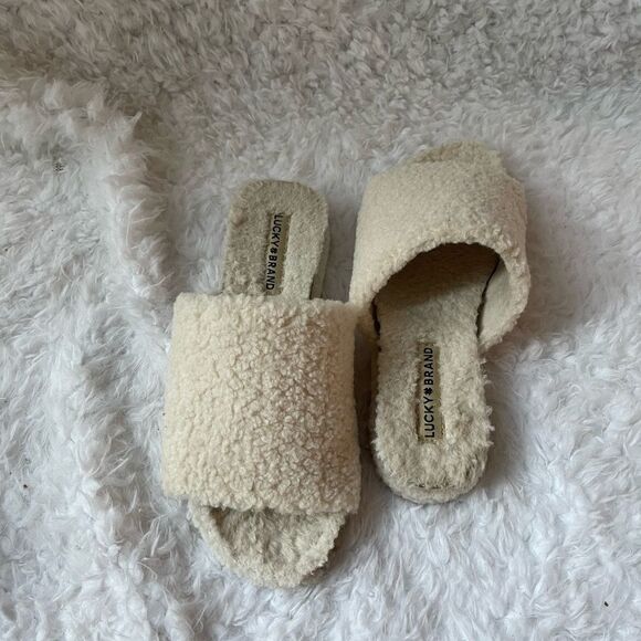 Lucky Brand faux shearling slippers buff cream rubber soles size 8.5 - Picture 7 of 9